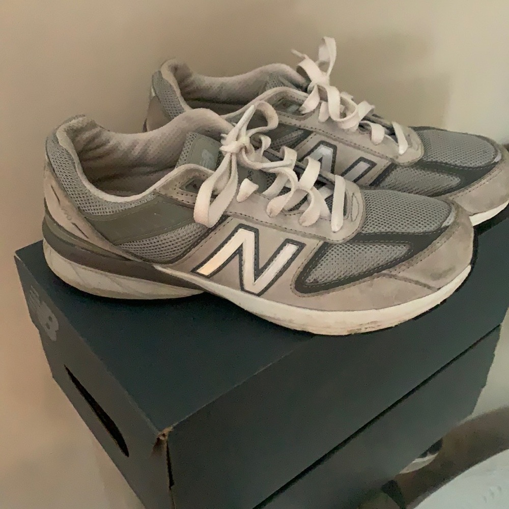Women’s New Balance sneakers